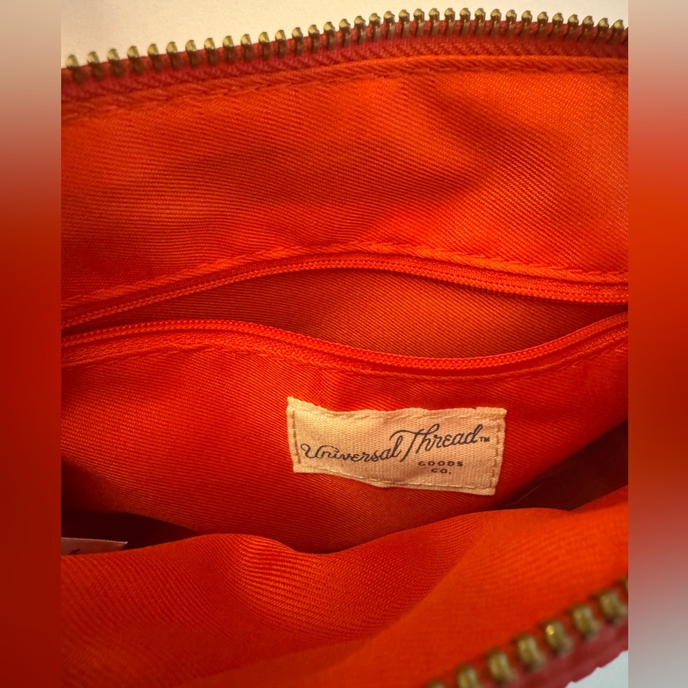 NWT ~ Universal Thread Addison Crossbody Bag / Orange Red Color - Picture 10 of 13